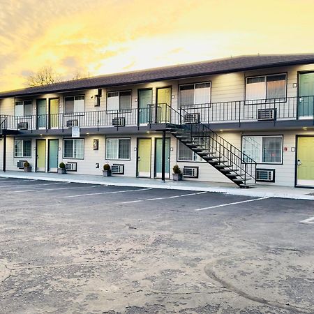Royal Inn Eugene- Airport Dış mekan fotoğraf