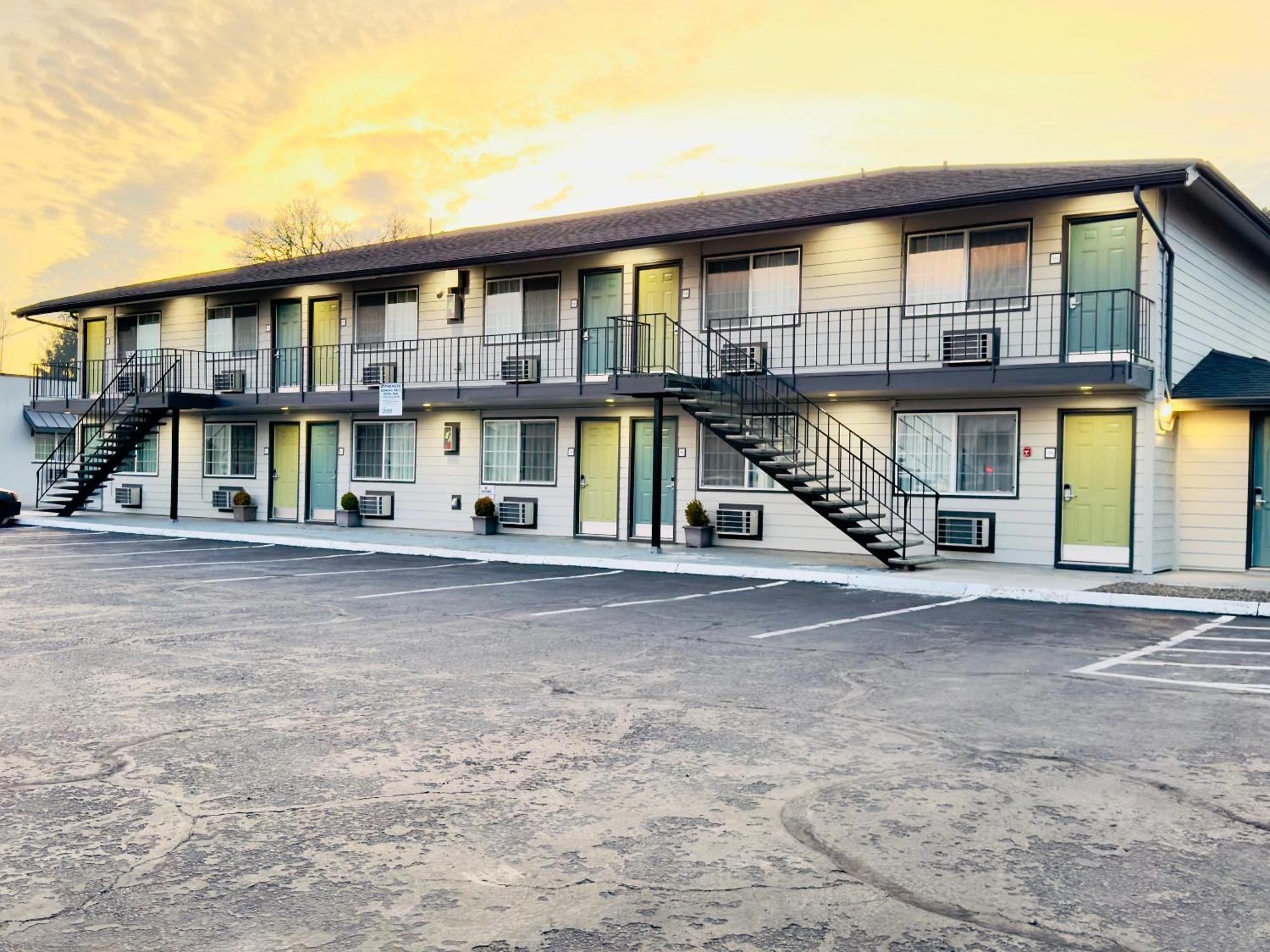 Royal Inn Eugene- Airport Dış mekan fotoğraf