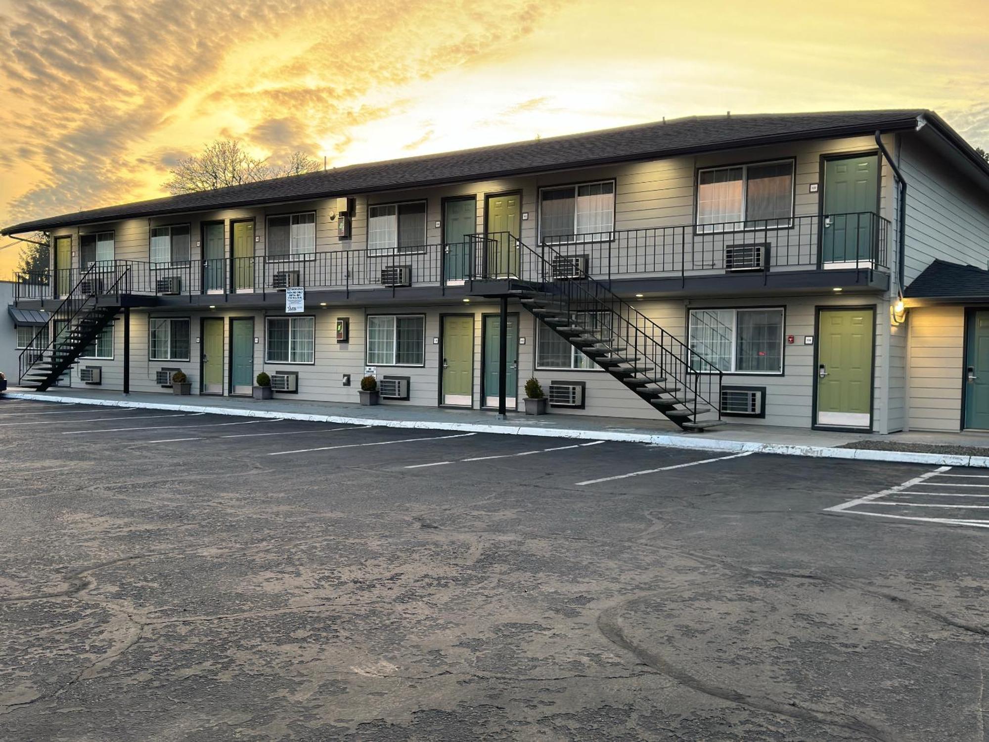 Royal Inn Eugene- Airport Dış mekan fotoğraf